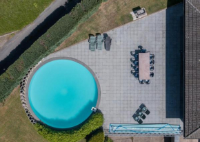 Luxueuse et spacieuse villa avec sauna et piscine